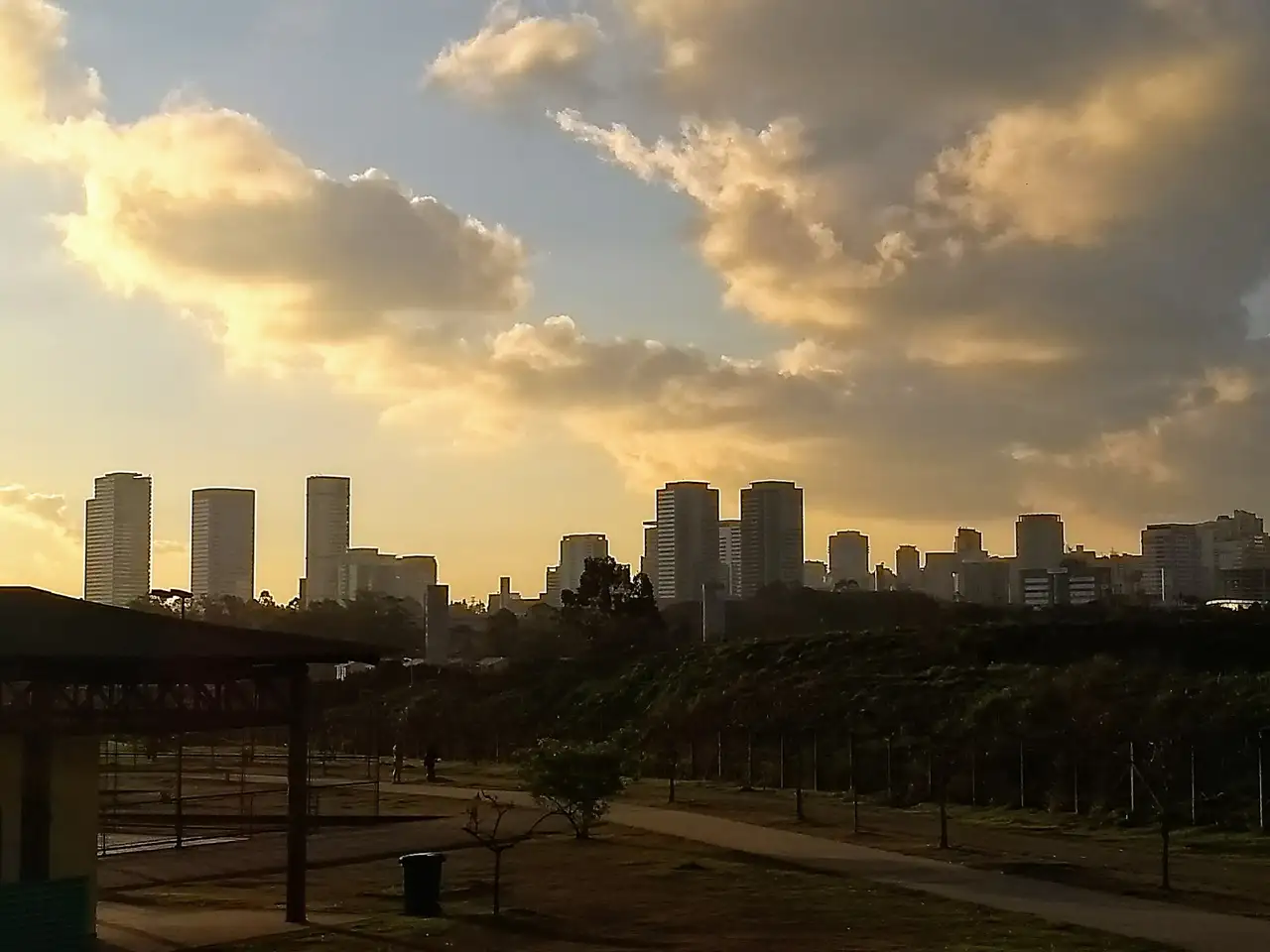 Alphaville ao entardecer